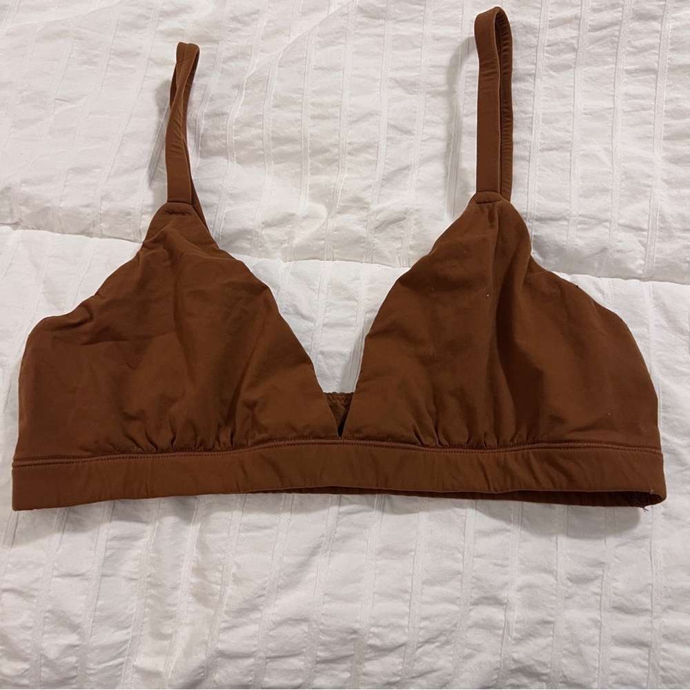SKIMS Triangle Bra